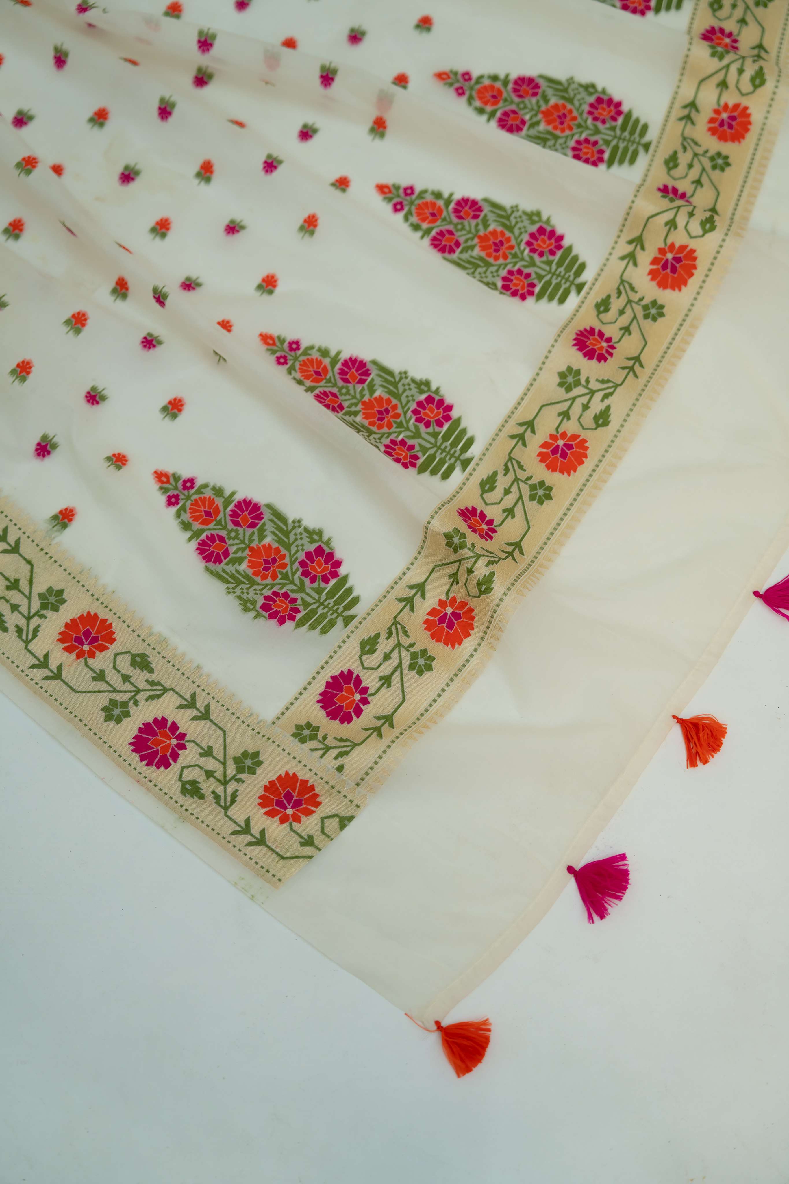 Offwhite Cotton  Dhakai Meenakari Weaving Suit Material