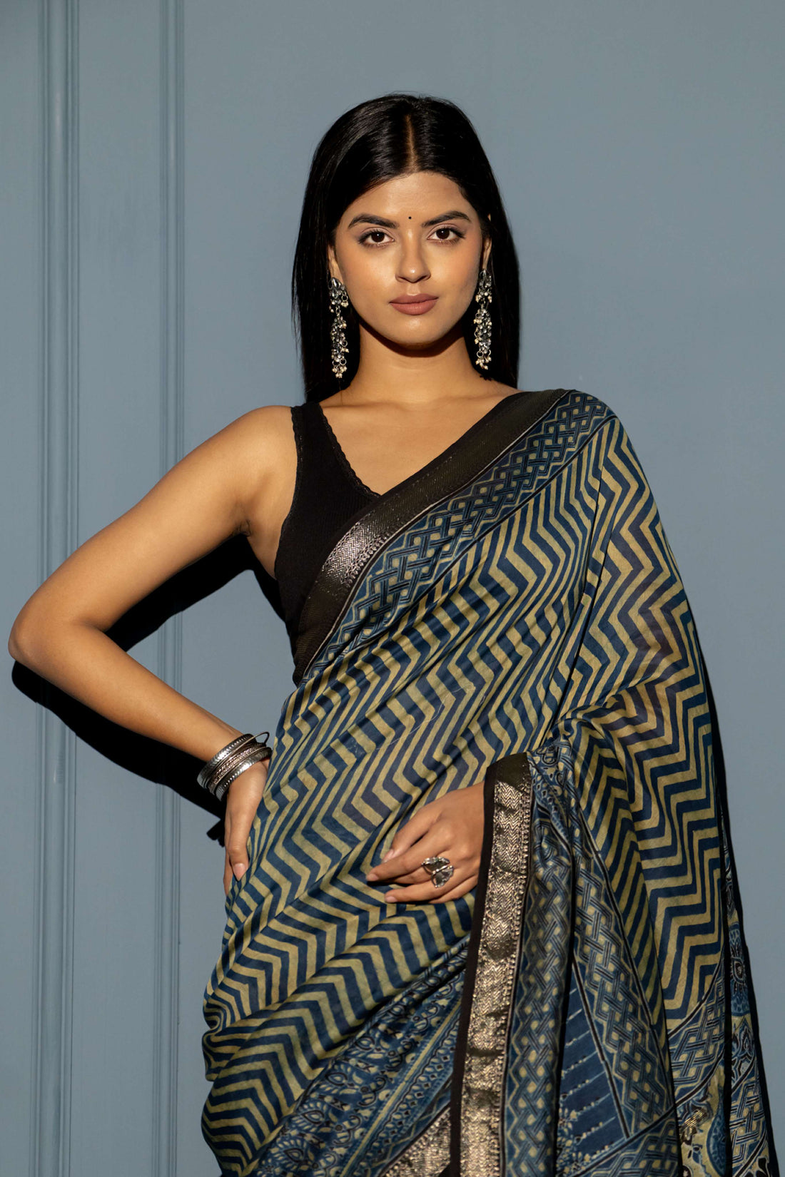 Blue and Olive Green Chevron Pattern Ajrakh Maheshwari SilkCotton Saree
