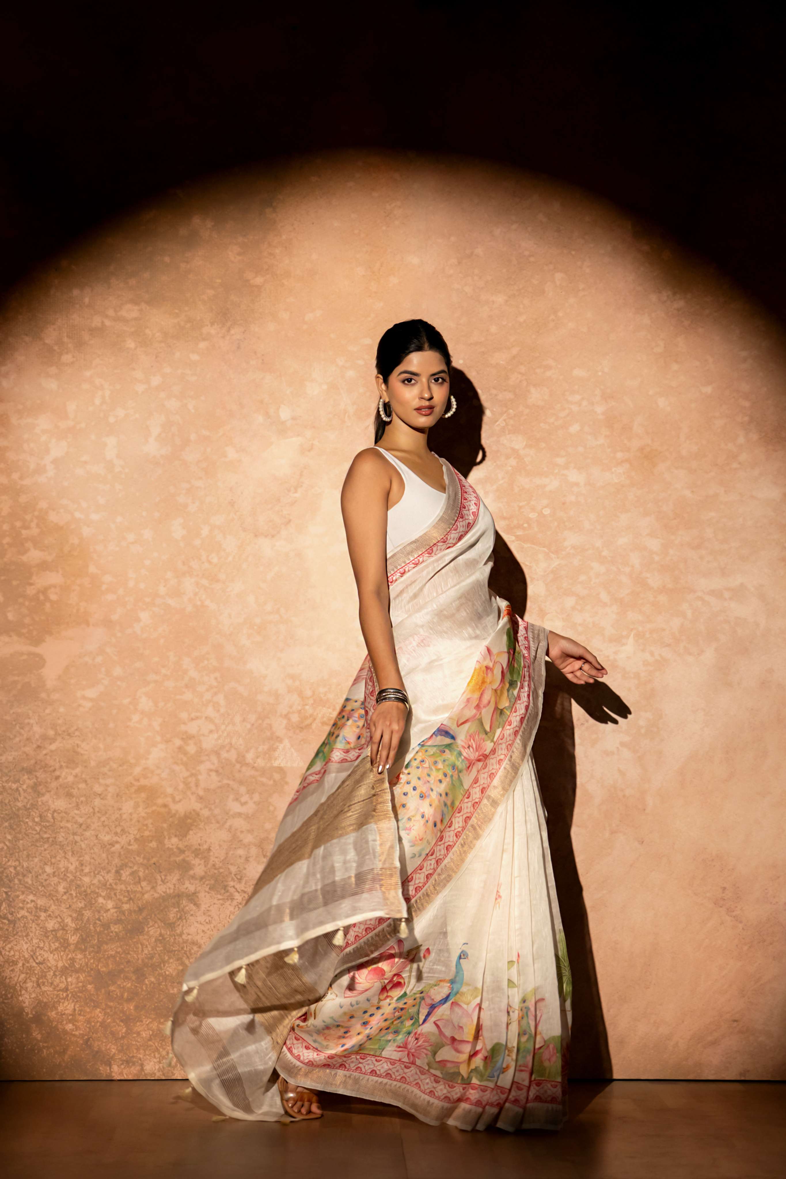 Off White Pichwai Digital Print Pure Linen Silk  Saree witht Tussar Border and Pallu